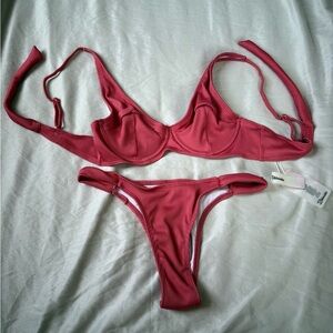 NWT Dark Pink Bikini with Tie Top & Underwire Size Medium Bikinishe